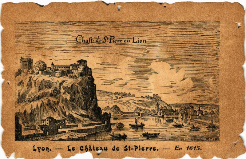 Carte postale ancienne Lyon Le Chateau de St-Pierre à Lyon
