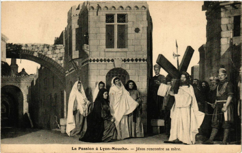 Carte postale ancienne Lyon La Passion-Jesus rencontre sa mere à Lyon