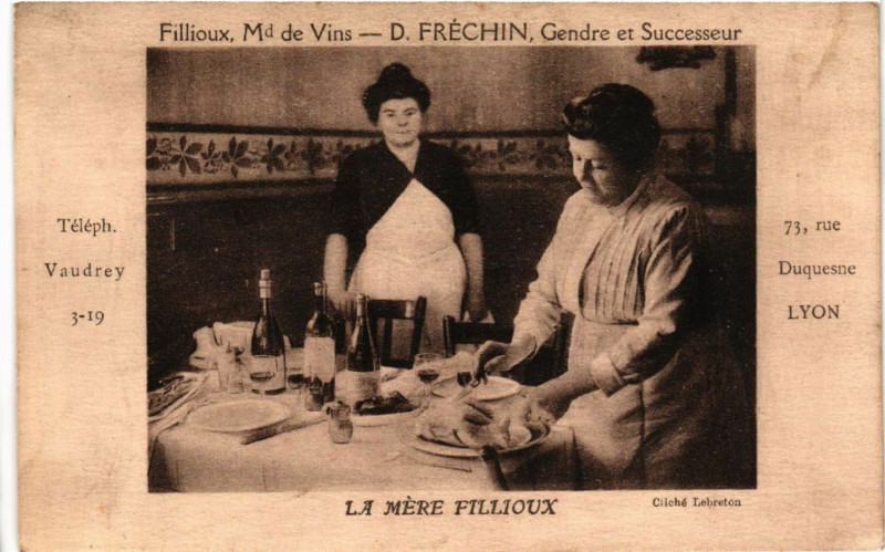 Carte postale ancienne Lyon La Mere Fillioux à Lyon