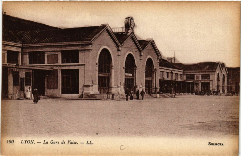 Carte postale ancienne Lyon La Gare de Vaise à Lyon