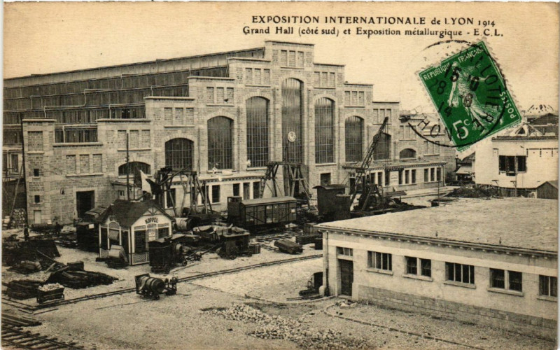 Carte postale ancienne Lyon Grand Hall et Exposition metallurgique à Lyon