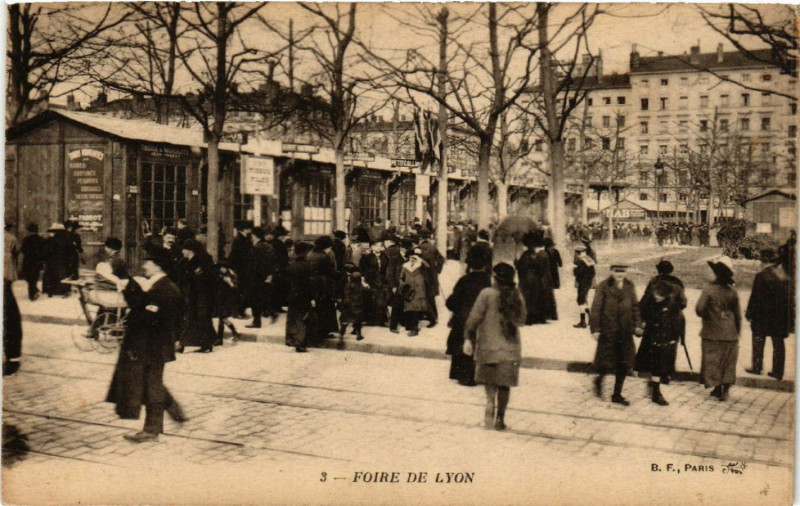 Carte postale ancienne Lyon Foire de Lyon à Lyon