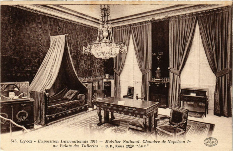 Carte postale ancienne Lyon Chambre de Napoleon Ier au Palais des Tuileries à Lyon