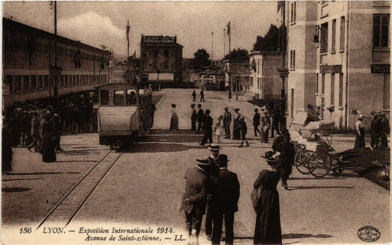 Carte postale ancienne Lyon Avenue de St-Etienne à Lyon
