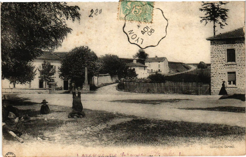 Carte postale ancienne Lyon Avenue de Grange Blanche à Lyon