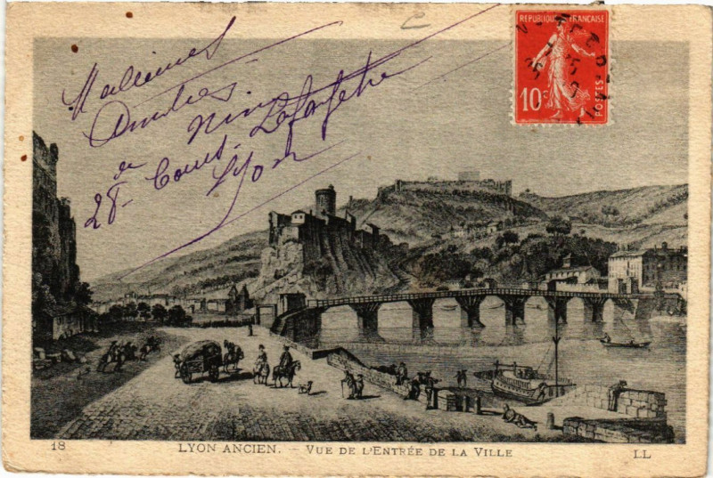 Carte postale ancienne Lyon Ancien-Vue de l'entrée de la Ville à Lyon