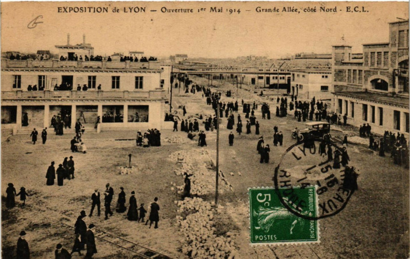 Carte postale ancienne Exposition de Lyon Grande Allée à Lyon
