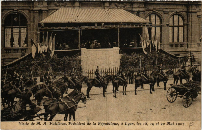 Carte postale ancienne Visite de M.a.fallieres President de la Republique a Lyon à Lyon