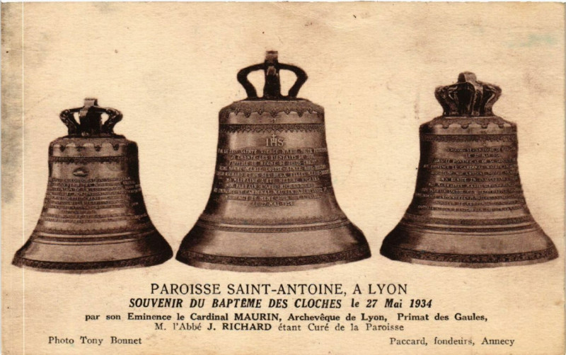 Carte postale ancienne Paroisse Saint-Antoine A Lyon-Souvenir du Bapteme des Cloches à Lyon