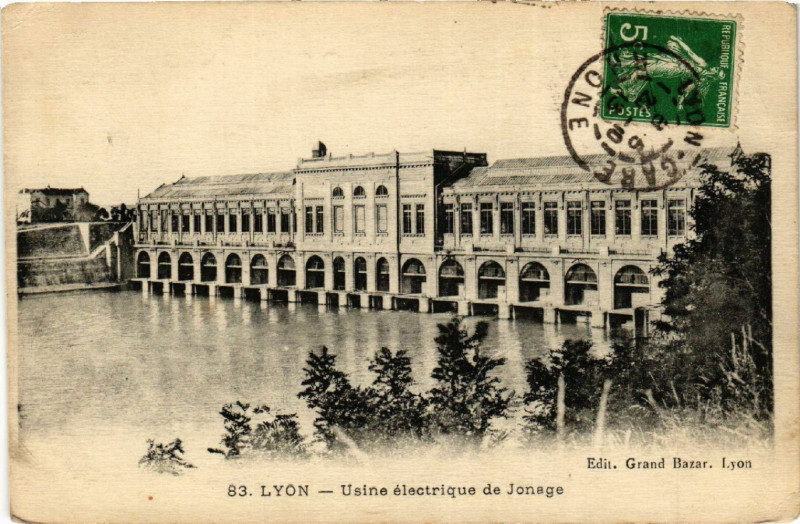 Carte postale ancienne Lyon-Usine electrique de Jonage à Jonage