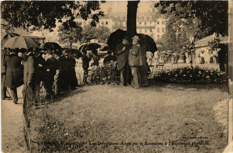 Carte postale ancienne Lyon-Les Delegations Anglaises et Ecossaises à Lyon