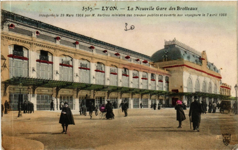 Carte postale ancienne Lyon-La Nouvelle Gare des Brotteaux à Lyon