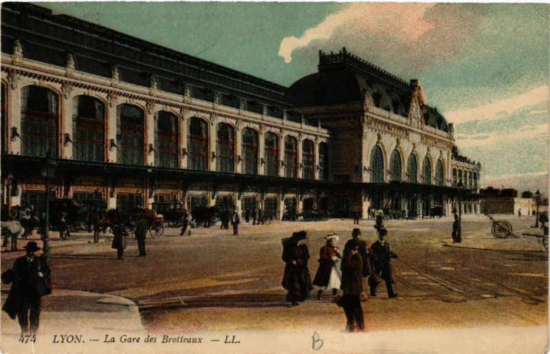 Carte postale ancienne Lyon-La Gare des Brotteaux à Lyon