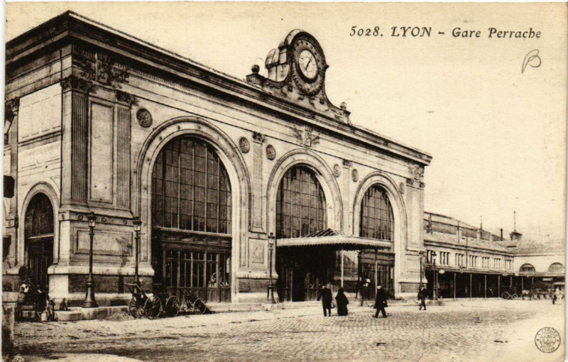 Carte postale ancienne Lyon-Gare Perrache à Lyon