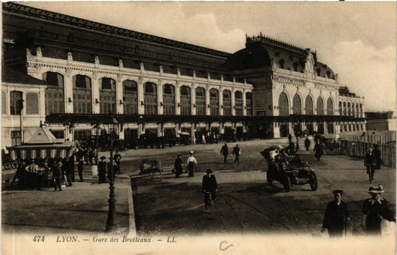 Carte postale ancienne Lyon-Gare des Brotteaux à Lyon
