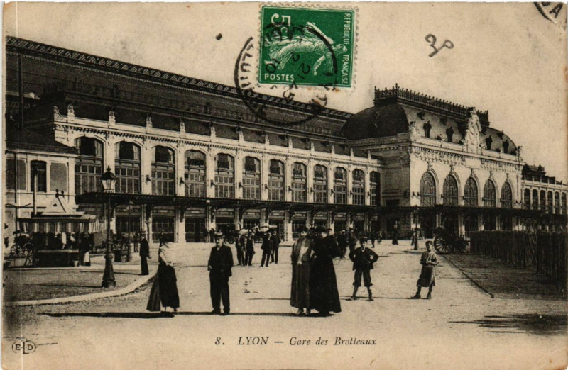Carte postale ancienne Lyon-Gare des Brotteaux à Lyon