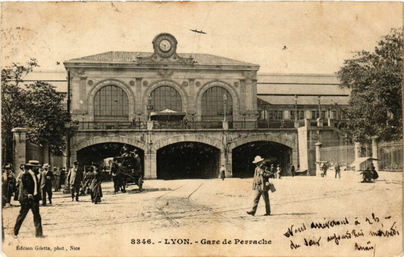 Carte postale ancienne Lyon-Gare de Perrache à Lyon