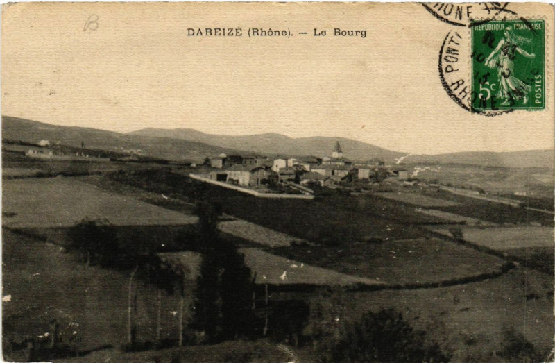 Carte postale ancienne Dareize Le Bourg