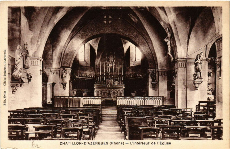 Carte postale ancienne Chatillon-d'Azergues l'Interieur de l'Eglise à Châtillon