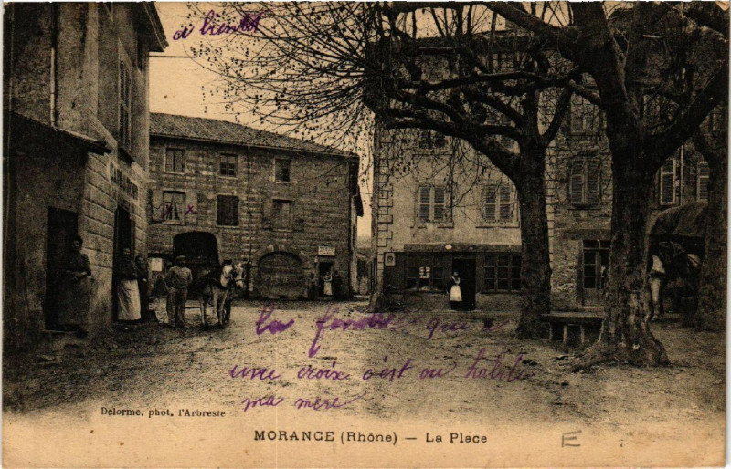 Carte postale ancienne Morance - La Place à Morancé