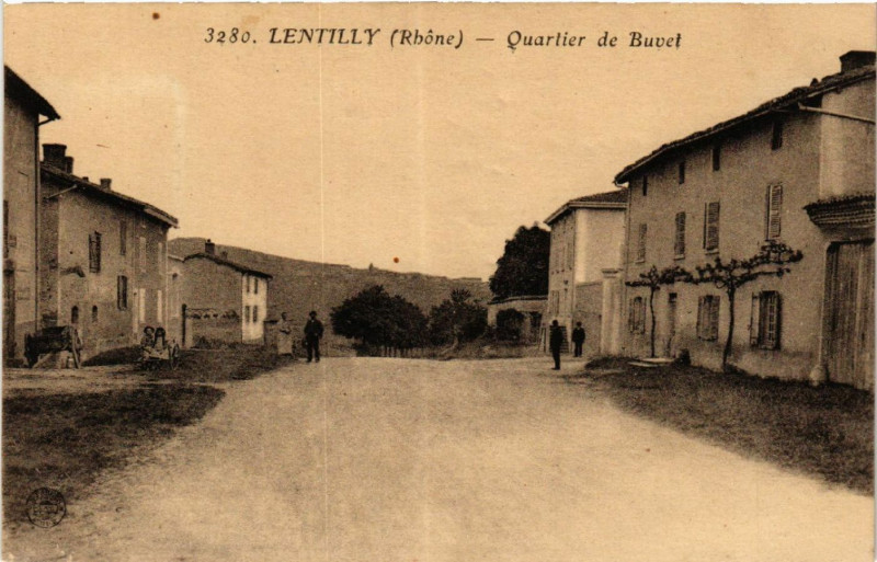 Carte postale ancienne Lentilly - Quartier de Buvet à Lentilly