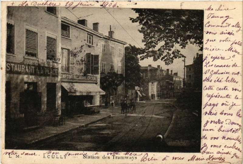 Carte postale ancienne Ecully - Station des Tramways à Écully