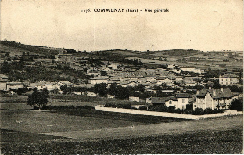 Carte postale ancienne Communay (Isere) - Vue générale à Communay