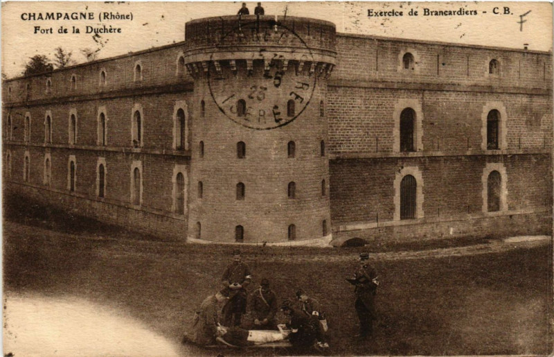 Carte postale ancienne Champagne - Fort de la Duchere - Exercice de Brancadiers