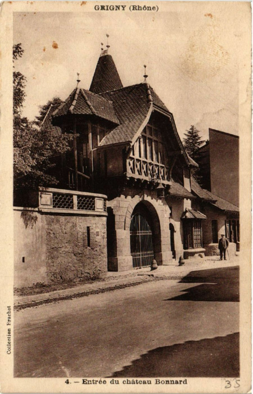 Carte postale ancienne Grigny - Entrée du chateau Bonnard à Grigny