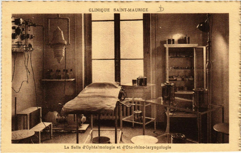 Carte postale ancienne Lyon-Clinique St-Maurice La Salle d'Ophtalmologie et d'Oto à Lyon