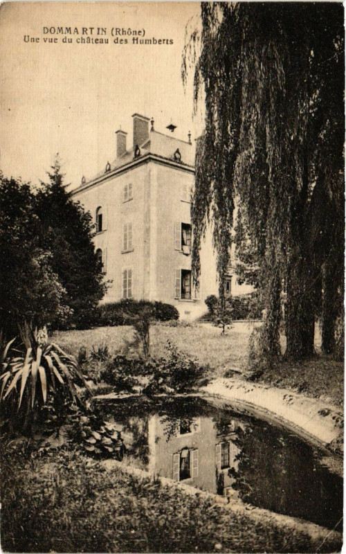 Carte postale ancienne Dommartin - Une vue du chateau des Humberis à Dommartin