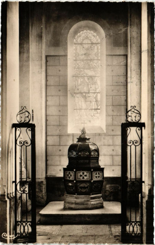 Carte postale ancienne Dardilly - Les Fonts Baptismaaux à Dardilly