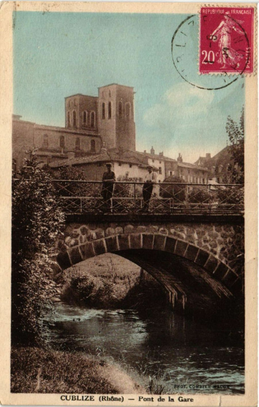 Carte postale ancienne Cublize - Pont de la Gare à Cublize