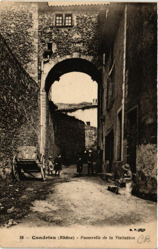 Carte postale ancienne Condrieu - Passerelle de la Visitation à Condrieu