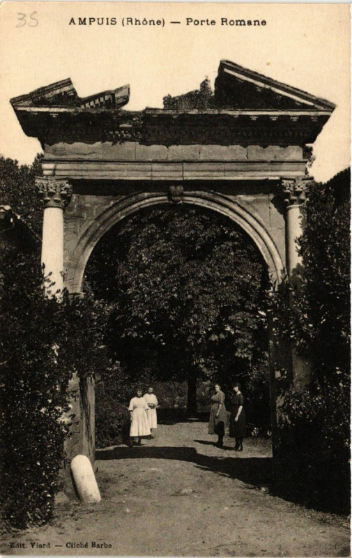 Carte postale ancienne Ampuis - Porte Romane à Ampuis