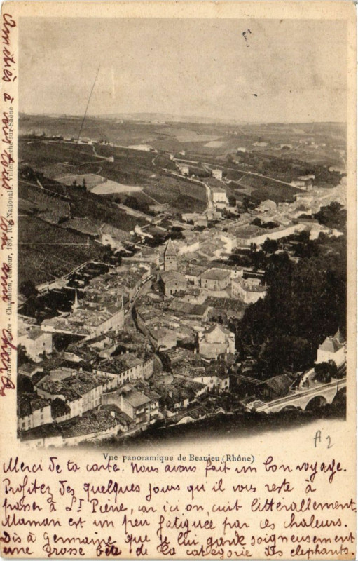 Carte postale ancienne Vue panoramique de Beaujeu à Beaujeu