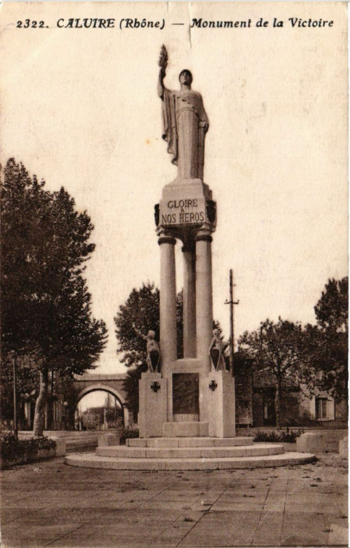 Carte postale ancienne Caluire - Monument de la Victoire