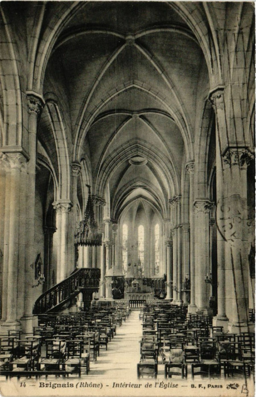 Carte postale ancienne Brignais - Interieur de l'Eglise à Brignais