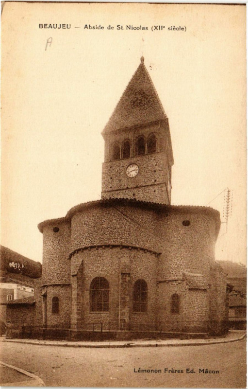 Carte postale ancienne Beaujeu - Abside de St-Nicolas (Xii siecle) à Beaujeu