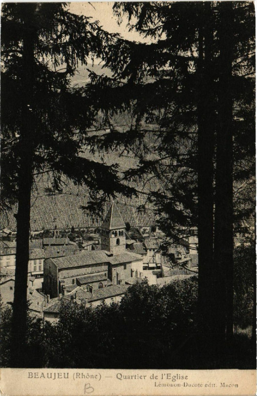 Carte postale ancienne Beaujeu - Quartier de l'Eglise à Beaujeu