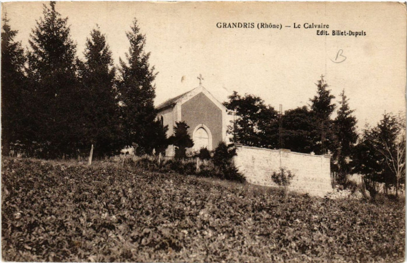 Carte postale ancienne Grandris Le Calvaire à Grandris