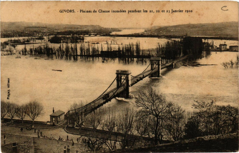 Carte postale ancienne Givors Plaines de Chasse inondées 1910 à Givors