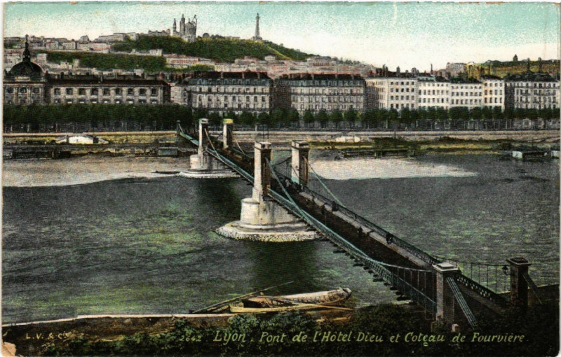 Carte postale ancienne Lyon Pont de l'Hotel Dieu et Coteau de Fourviere à Lyon