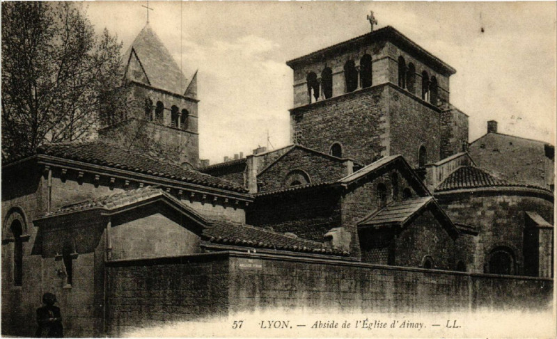 Carte postale ancienne Lyon Abside de l'Eglise d'Ainay à Lyon