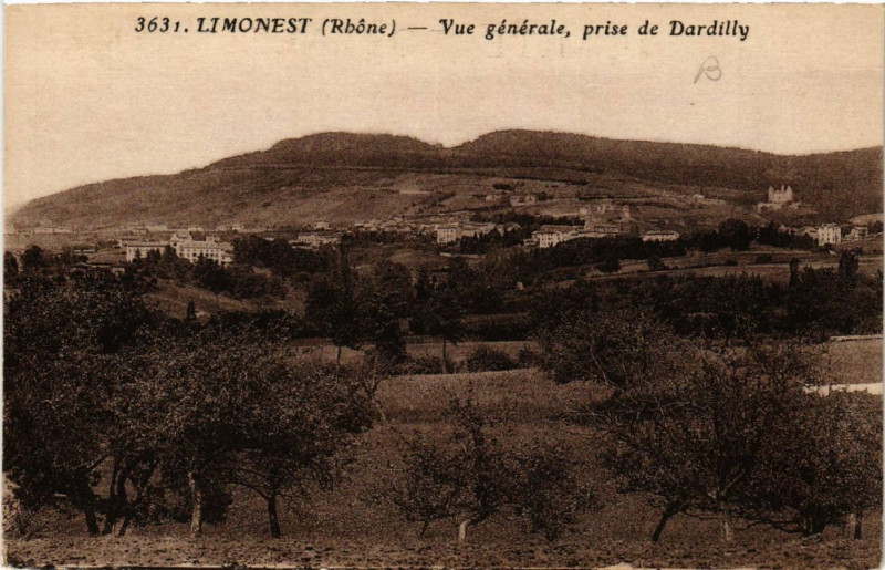 Carte postale ancienne Limonest Vue générale prise de Dardilly à Limonest