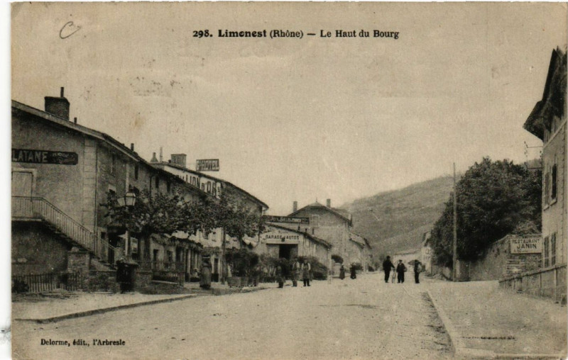 Carte postale ancienne Limonest Le Haut du Bourg à Limonest