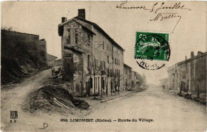 Carte postale ancienne Limonest Entrée du Village à Limonest