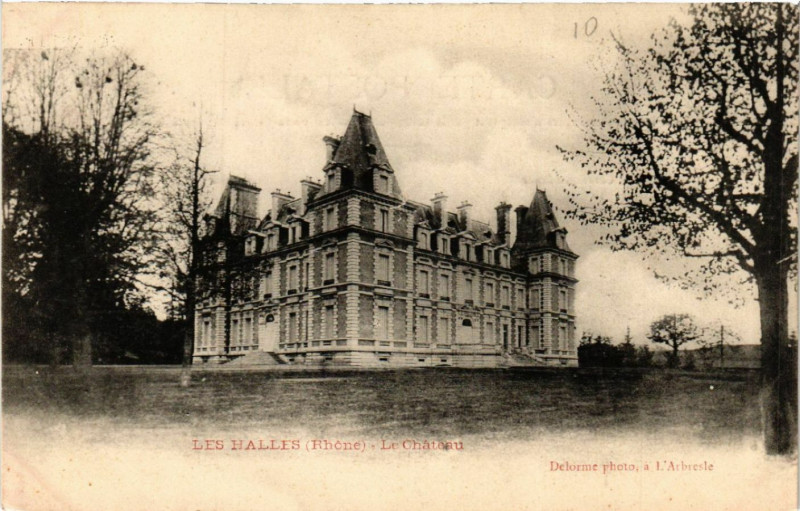 Carte postale ancienne Les Halles Le Chateau aux Halles
