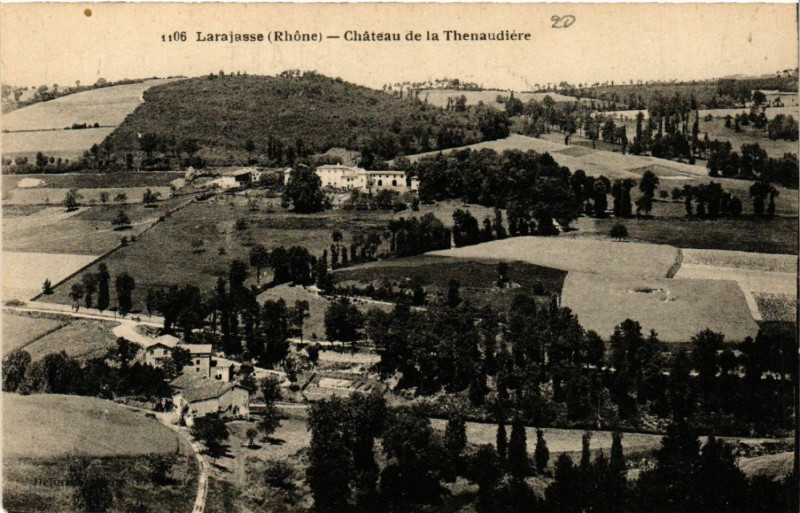 Carte postale ancienne Larajasse Chateau de la Thenaudiere ` à Larajasse