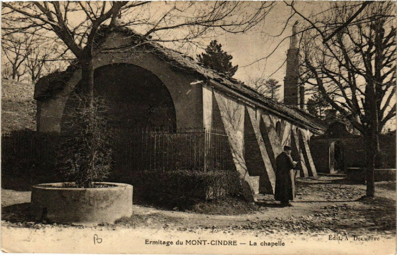 Carte postale ancienne Ermitage du Mont-Cindre La Chapelle